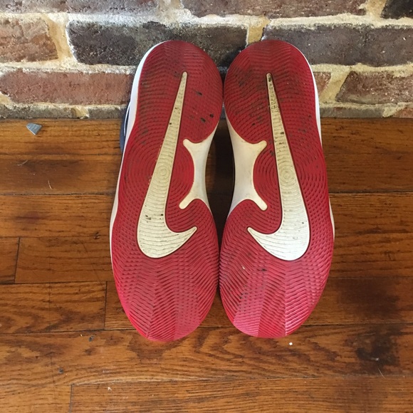 Men’s Nike Air Tennis Shoes - Picture 4 of 5